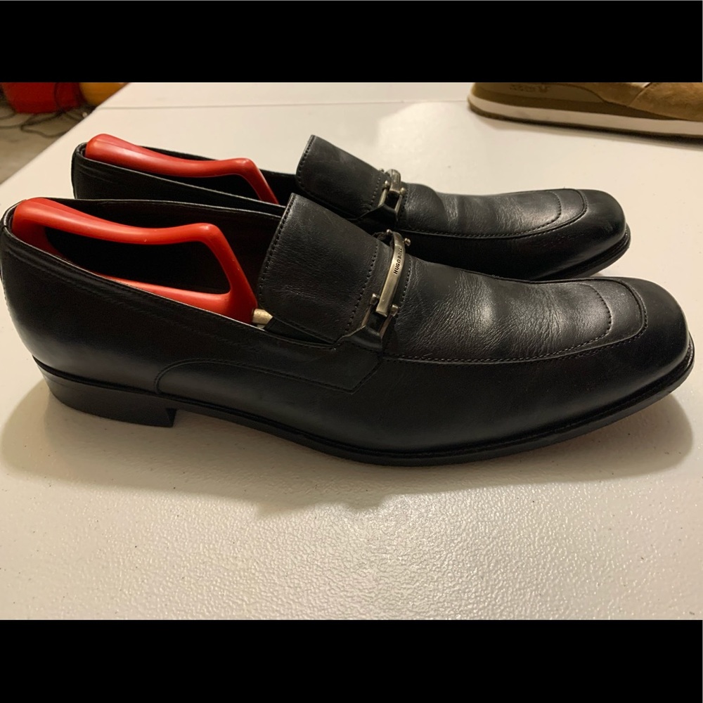Hugo boss Men’s 9.5 dress shoes